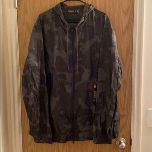 NWT men’s Under Armour zip-up jacket